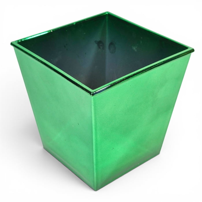 New!! 5"x5"x5.25" Green Plastic Pot (Fall 2026 shipping)