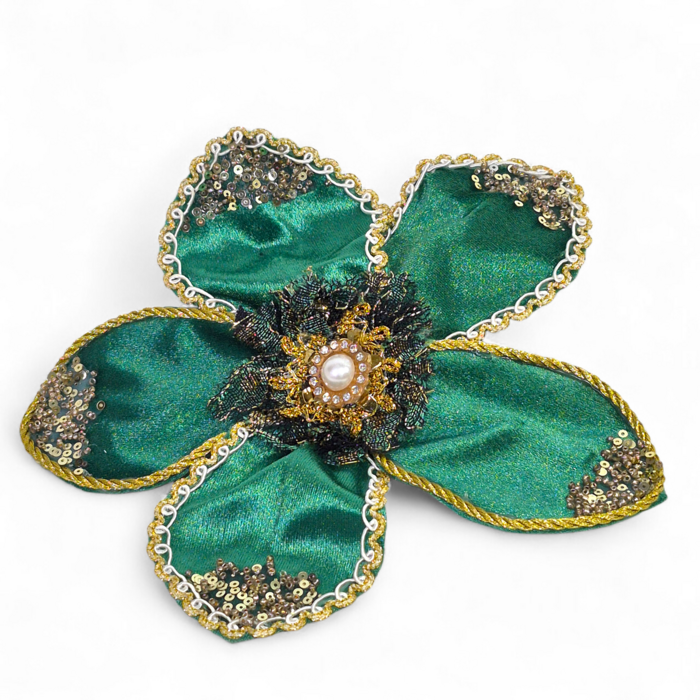 Green Velvet Ornament w Clip 8.5"