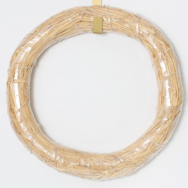 30-405 18"D Straw Wreath