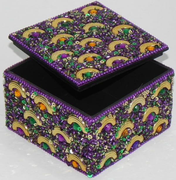 NEW!! 3" SQ Half Circle Box